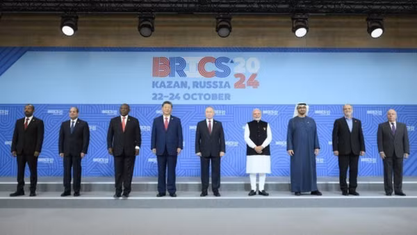Các nhà lãnh đạo chụp ảnh chung tại Hội nghị Cấp cao Nhóm BRICS ở Kazan, Nga, ngày 23/10/2024. (Ảnh: IRNA/TTXVN)