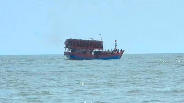 Tàu cá của ngư dân tỉnh Quảng Trị hoạt động trên biển. (Ảnh minh họa)