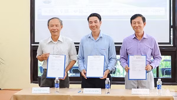 Techpro Corp., SongHan Incubator, Hội Tự động hóa Đà Nẵng ký Biên bản ghi nhớ hợp tác triển khai sáng kiến trong giai đoạn khởi động.