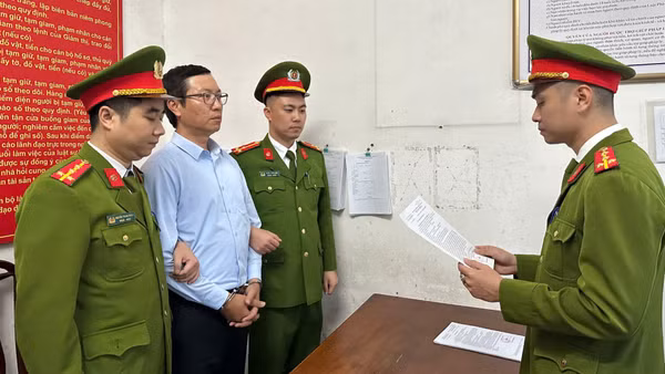 Khởi tố, bắt tạm giam đối tượng vi phạm quy định đấu thầu gây hậu quả nghiêm trọng. (Ảnh: Công an thành phố Quảng Ninh cung cấp)