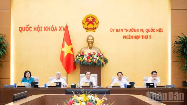 Chủ tịch Quốc hội Trần Thanh Mẫn phát biểu tại phiên họp thứ 5 Ủy ban Thường vụ Quốc hội. (Ảnh: ĐĂNG ANH)