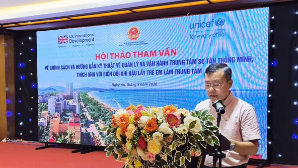 Ông Nguyễn Văn Tiến, Phó Cục trưởng Cục Quản lý đê điều và Phòng chống thiên tai (Bộ Nông nghiệp và Môi trường) phát biểu tại Hội thảo. (Ảnh: Cục Quản lý đê điều và Phòng, chống thiên tai)