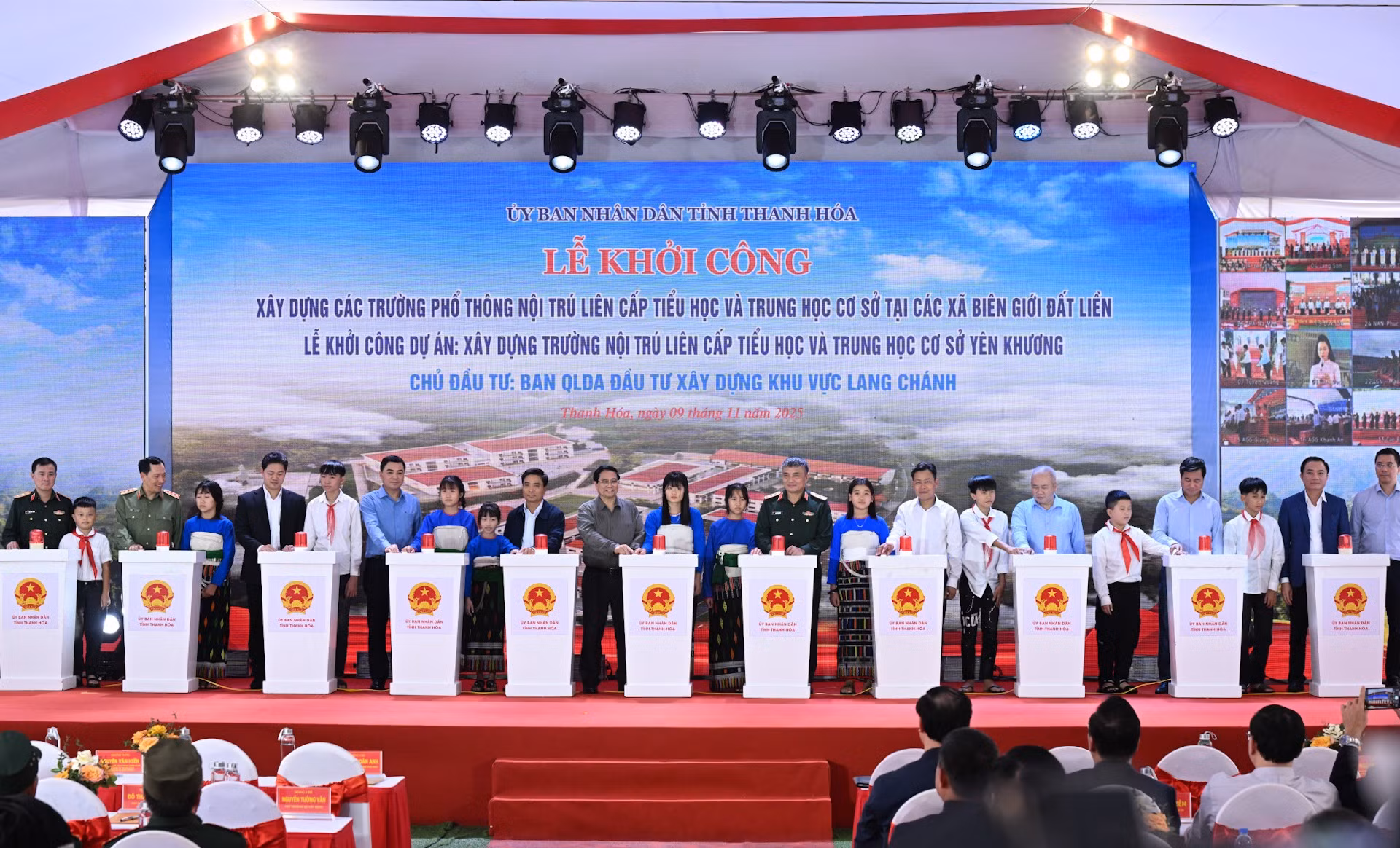 Thủ tướng Phạm Minh Chính và các đại biểu thực hiện nghi thức khởi công.