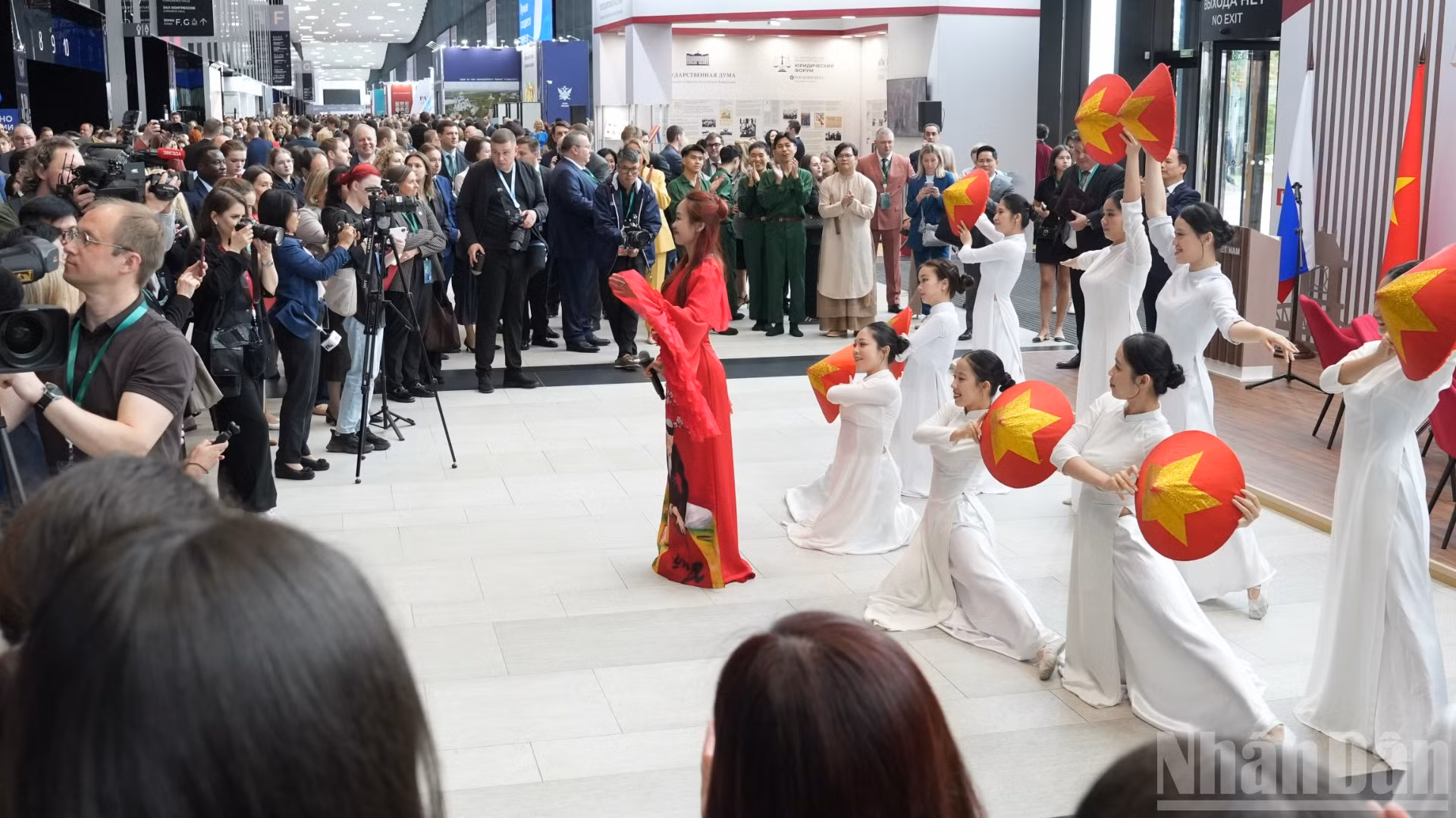 ndo_br_dsc07082-8725.jpg