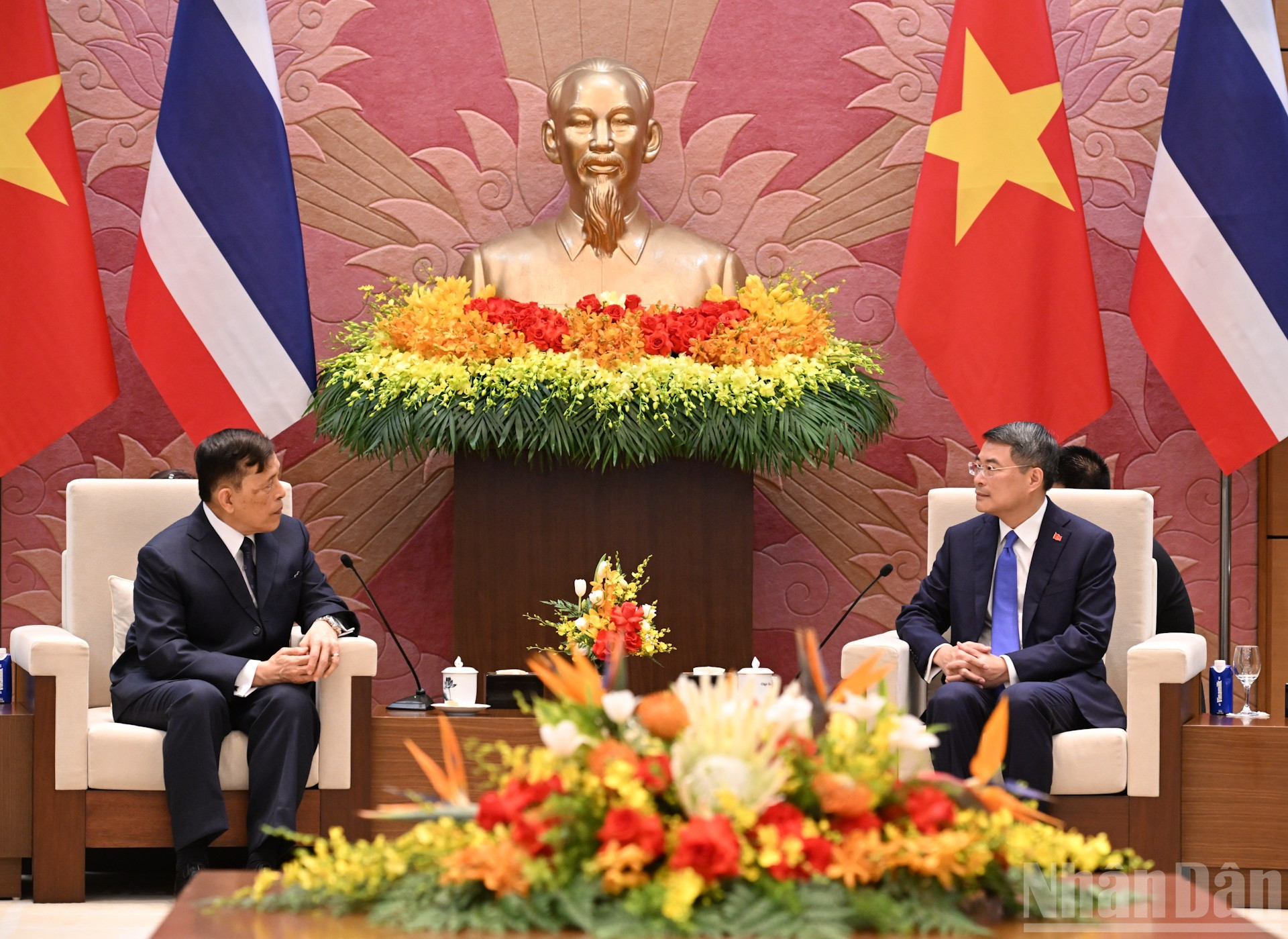 Thủ tướng L&ecirc; Minh Hưng hội kiến Nh&agrave; vua Vương quốc Th&aacute;i Lan Maha Vajiralongkorn Phra Vajiraklaochaoyuhua. (Ảnh TRẦN HẢI)