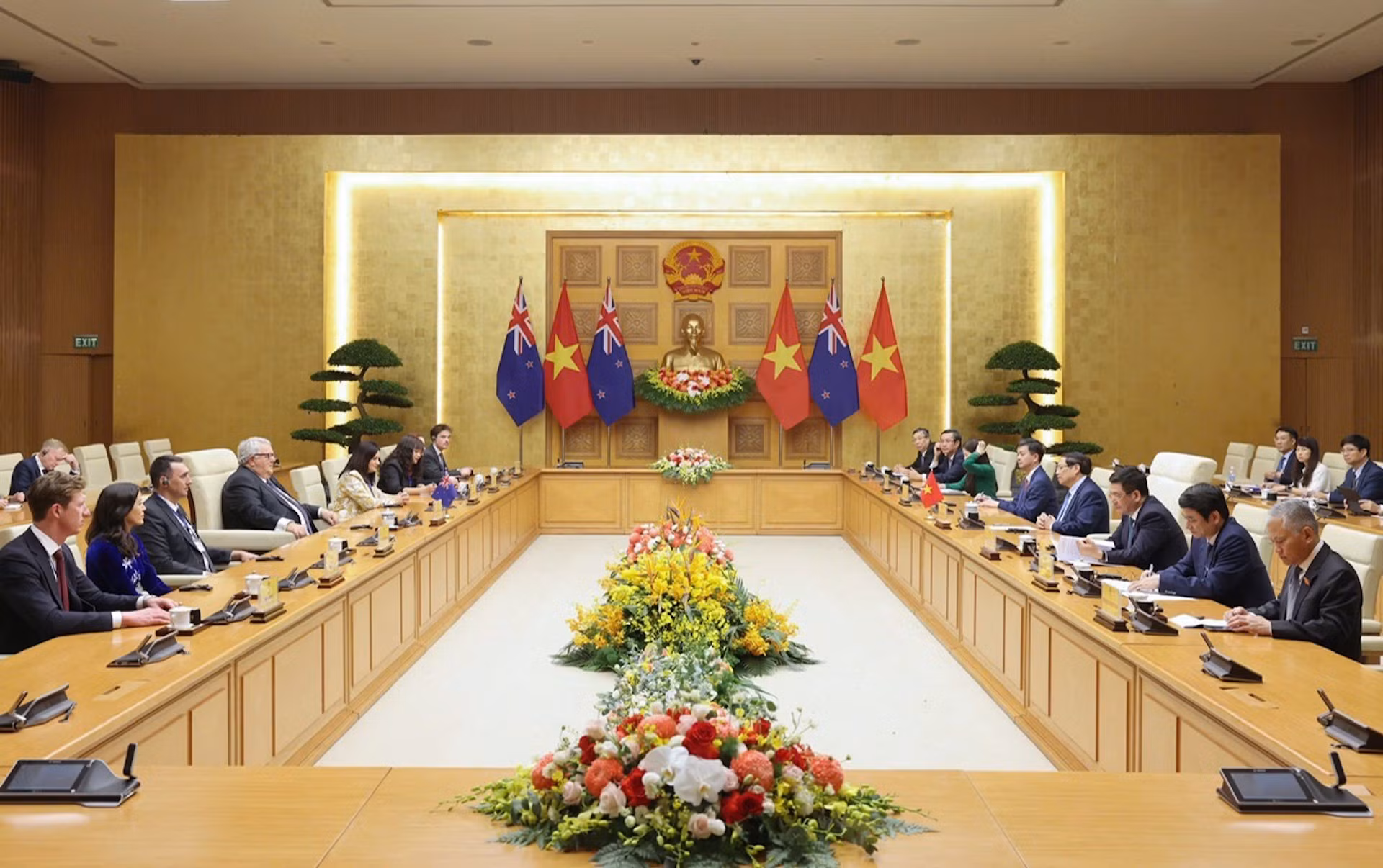 1j3o2fvo7-70adaf.jpg