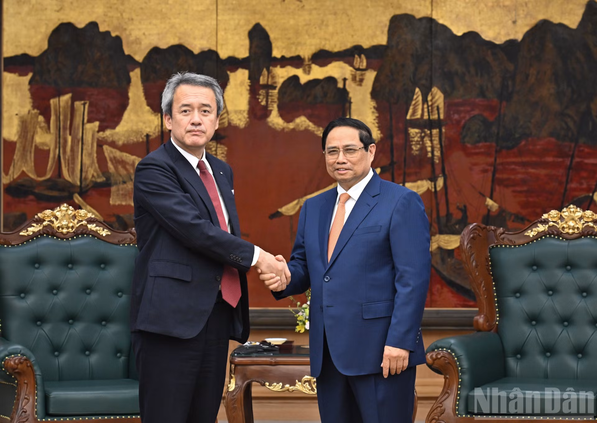 Thủ tướng Phạm Minh Chính và ông Masayuki Omoto, Tổng Giám đốc Tập đoàn Marubeni (Nhật Bản).