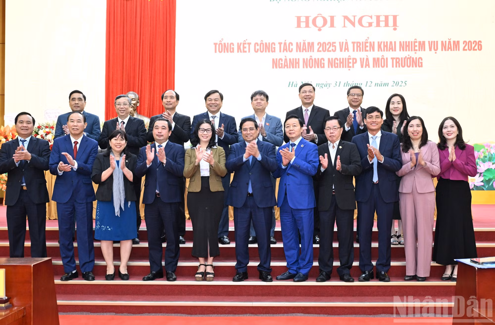 Thủ tướng Phạm Minh Chính và các đại biểu tham dự hội nghị.