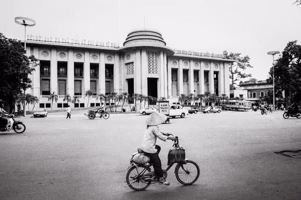 "Gặp lại" Hà Nội đầu thập niên 1990 qua ống kính Andy Soloman