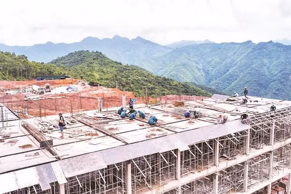 Những ngôi trường khang trang dần hiện hữu nơi biên giới Việt Nam-Lào.