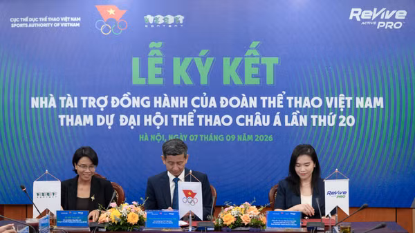 Đại diện các đơn vị ký kết thỏa thuận hợp tác. 