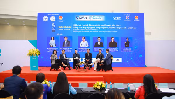 Các đại biểu chia sẻ tại diễn đàn. (Ảnh: Ban tổ chức cung cấp)