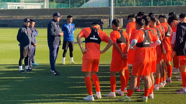 Thầy trò huấn luyện viên Cristiano Roland tích cực chuẩn bị cho màn thử lửa cuối cùng tại đợt tập huấn ở Hàn Quốc, hướng tới FIFA U17 World Cup 2026. (Ảnh: VFF)