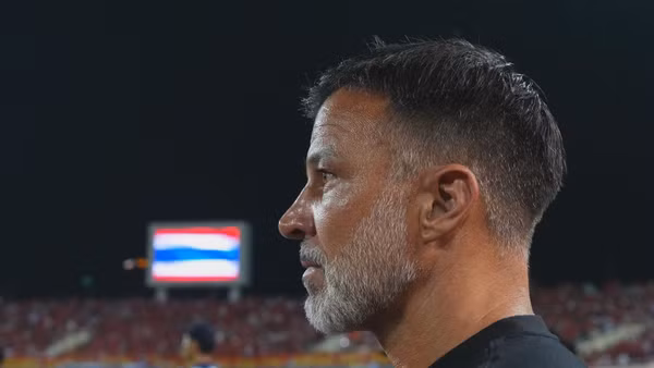 Huấn luyện viên Anthony Hudson của đội tuyển Thái Lan. (Ảnh: FA Thailand)