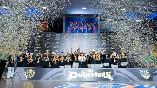 Saigon Heat vô địch VBA 2026 tại nhà thi đấu Xuân Đỉnh. (Ảnh: VBA)