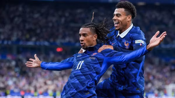 Michael Olise ghi cú đúp giúp tuyển Pháp giành chiến thắng. (Ảnh: UEFA)
