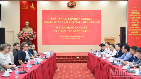 Quang cảnh buổi làm việc. (Ảnh: THẾ ĐẠI)