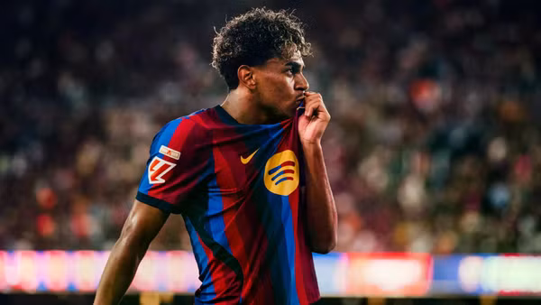 Lamine Yamal ăn mừng bàn thắng vào lưới Rayo Vallecano. (Ảnh: FC Barcelona)