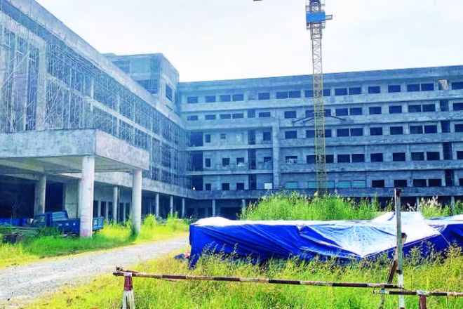 Bệnh viện Ung bướu Cần Thơ dừng thi công từ năm 2022 đến nay.