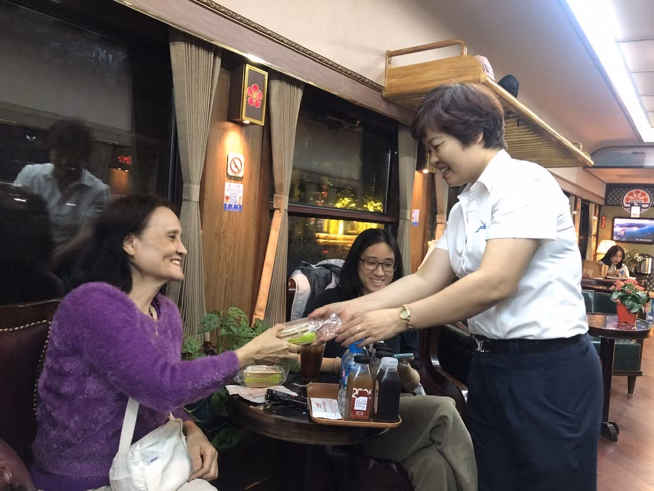 b5318324-cbef-4f98-9e41-645353c58fa7.jpg