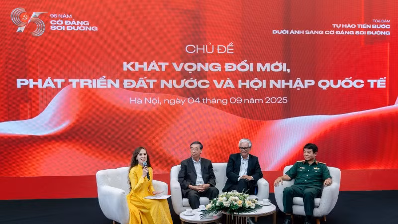 Các diễn giả tham dự tọa đàm.