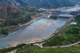 Nhà máy Thủy điện Sơn La. (Ảnh: QUỐC TUẤN)