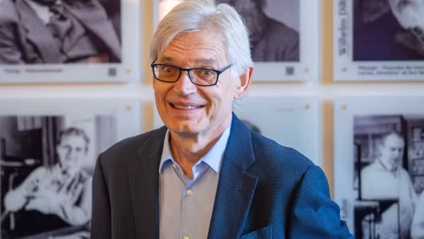 Giáo sư Peter Hegemann, một trong ba người nhận Giải Nobel Y sinh 2026.