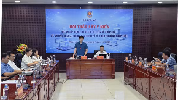 Hội thảo lấy ý kiến về Đề án "Xây dựng Cơ sở dữ liệu lớn về pháp luật" và "Ứng dụng trí tuệ nhân tạo (AI) trong xây dựng và tổ chức thi hành pháp luật" do Bộ Tư pháp chủ trì. 