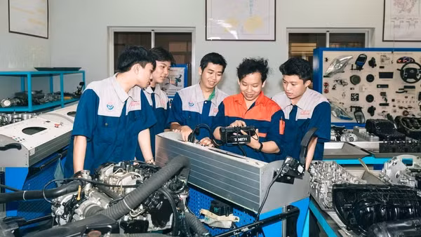 Hoạt động nghiên cứu khoa học tại Trường đại học Duy Tân (thành phố Đà Nẵng).