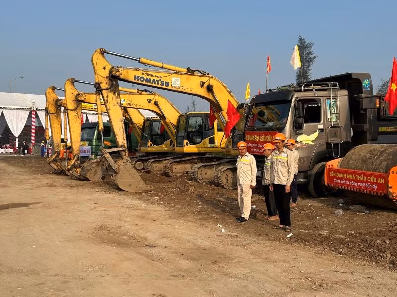 19-12-khoi-cong-xay-dung-3-cong-trinh-gio-thong.jpg
