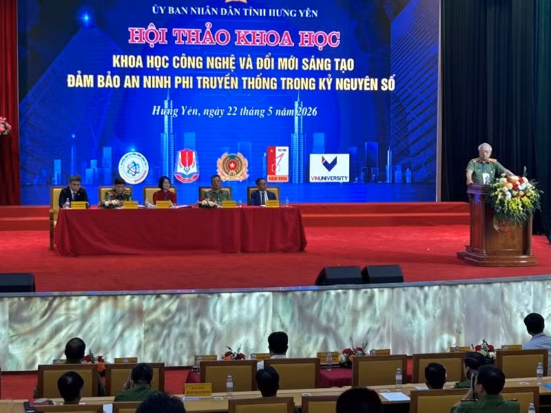 Hội thảo khoa học “Khoa học công nghệ và đổi mới sáng tạo bảo đảm an ninh phi truyền thống trong kỷ nguyên số”.