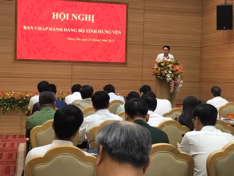 Hội nghị Ban chấp hành Đảng bộ tỉnh Hưng Yên mới thông qua nhiều nội dung quan trọng.
