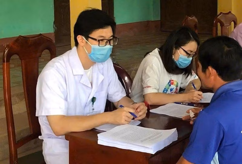 5-12-bac-si-hai-4.jpg