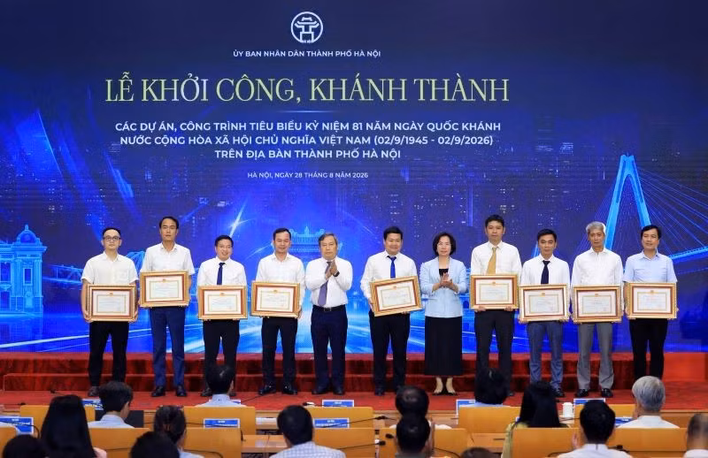 28-8-khoi-cong-3.jpg