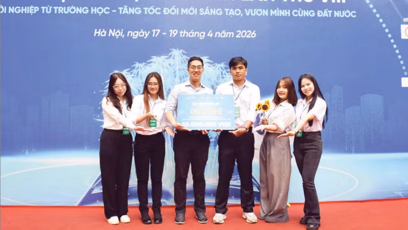 Sinh viên Đại học Quốc gia Thành phố Hồ Chí Minh đoạt giải thưởng tại cuộc thi “Học sinh-Sinh viên với ý tưởng khởi nghiệp - SV.STARTUP” năm 2026.