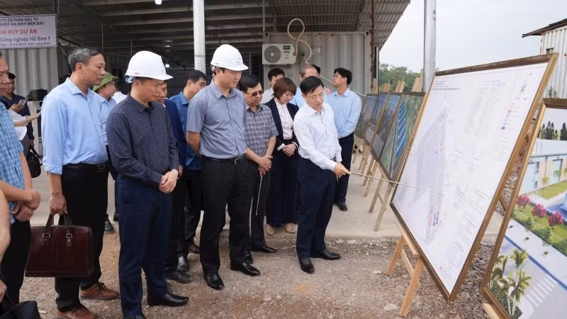 Lãnh đạo tỉnh Lạng Sơn kiểm tra, đánh giá tiến độ cụm công nghiệp Hồ Sơn 1, xã Hữu Lũng và xã Cai Kinh, tỉnh Lạng Sơn.