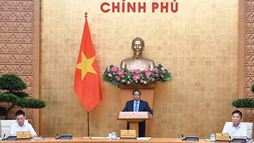 Thủ tướng Chính phủ Phạm Minh Chính chủ trì phiên họp về tháo gỡ khó khăn, vướng mắc, vận hành thông suốt chính quyền địa phương 2 cấp. (Ảnh: Trần Hải)