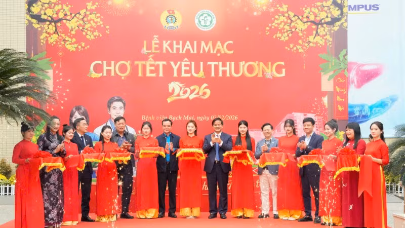 Khai mạc phiên chợ giàu ý nghĩa nhân văn.
