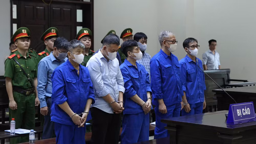 Các bị cáo tại tòa. (Ảnh: VP)