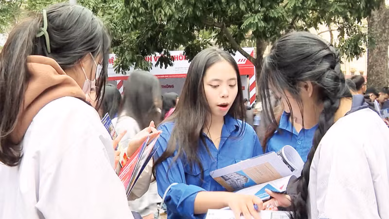 Lựa chọn ngành nghề ban đầu với học sinh trung học phổ thông có thể đúng, nhưng không còn đủ để định hình một hành trình nghề nghiệp dài hạn.