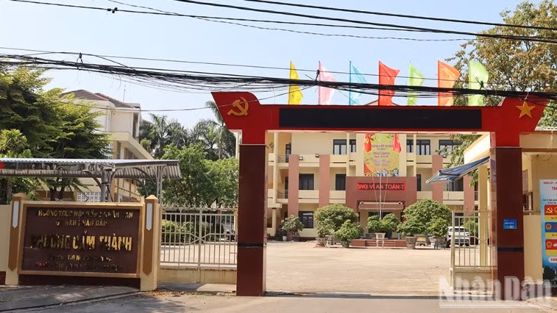 Ủy ban nhân dân phường Cẩm Thành - một trong 16 xã, phường bị phê bình vì chưa giải ngân kế hoạch vốn đầu tư công năm 2026.
