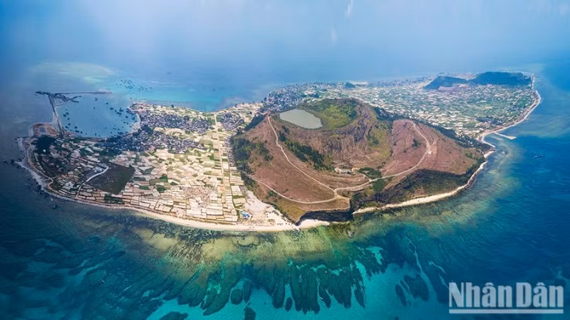 Việc điều chỉnh ranh giới, diện tích Khu bảo tồn biển Lý Sơn phù hợp với định hướng phát triển kinh tế-xã hội, quốc phòng, an ninh của đặc khu Lý Sơn; duy trì, bảo vệ tài nguyên biển, đa dạng sinh học, nơi cư trú, sinh sản của các loài sinh vật biển và bảo vệ môi trường. 