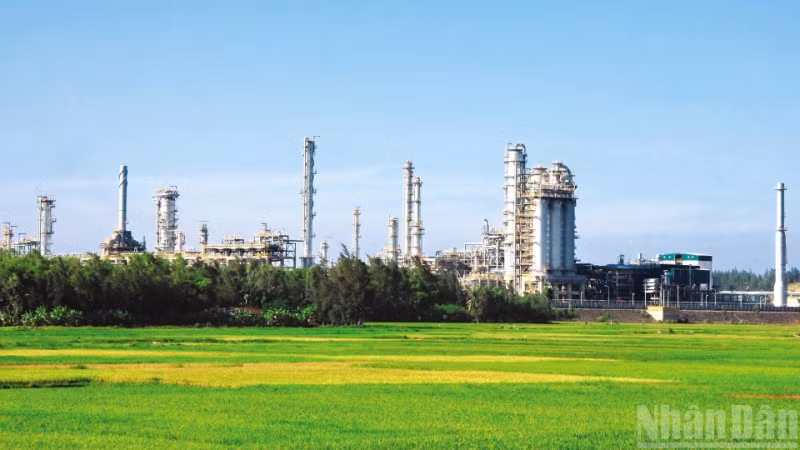 Dự án nâng cấp, mở rộng Nhà máy lọc dầu Dung Quất được xây dựng trên diện tích gần 52ha. Khi hoàn thành, dự án vừa nâng cao hiệu quả kinh tế, tối đa hóa lợi nhuận, vừa đóng góp lớn cho ngân sách quốc gia.