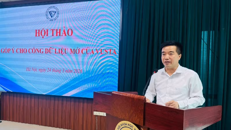 Ông Nguyễn Quyết Chiến, Tổng Thư ký Liên hiệp các Hội Khoa học và Kỹ thuật Việt Nam phát biểu tại hội thảo. (Ảnh: BÍCH LIÊN)