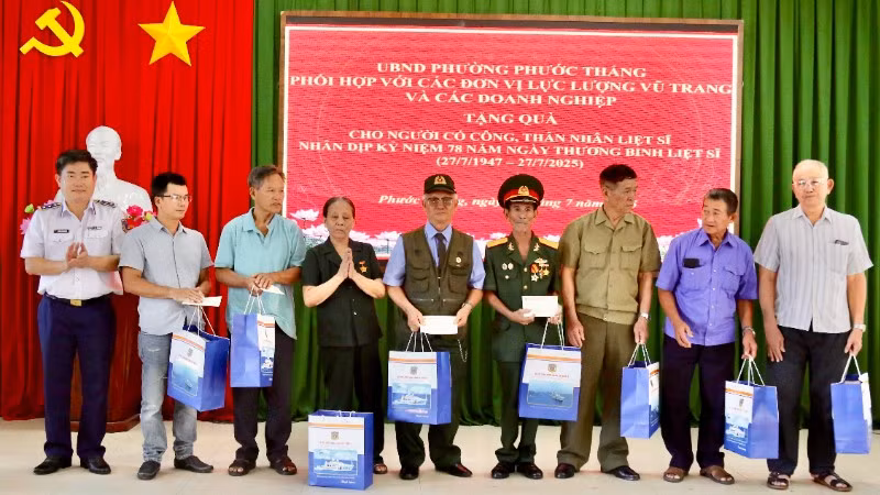Bộ Tư lệnh Vùng Cảnh sát biển 3 thăm hỏi, tri ân các thương bệnh binh.