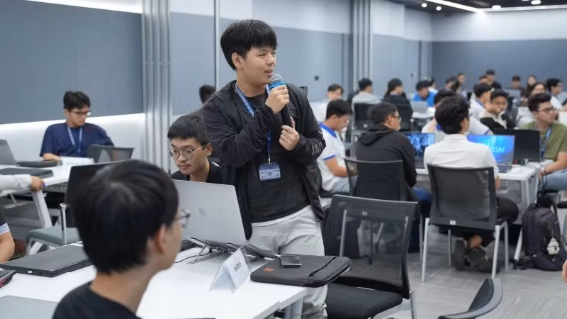 Sinh viên Trường đại học Công nghệ thông tin trong giờ học tập. (Ảnh: UIT)