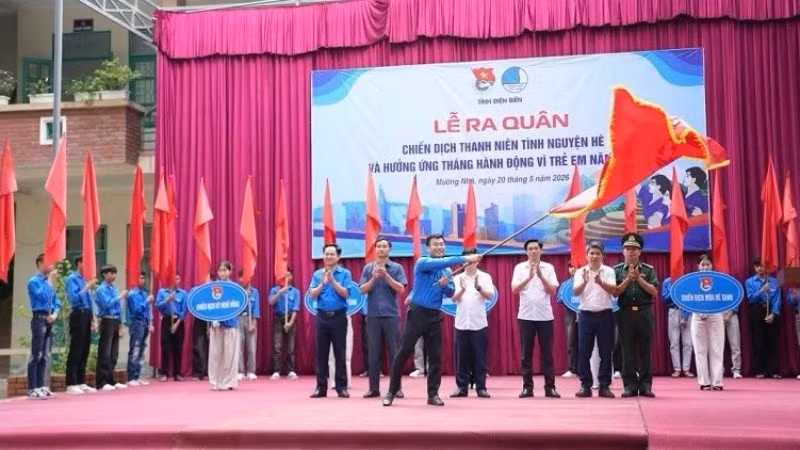 Cán bộ trẻ, cán bộ có trình độ chuyên môn cao, năng lực nổi trội là một trong những nhóm được xem xét điều động, phân công, bố trí làm thành viên Bộ phận nghiên cứu theo quyết định mới của Ban Thường vụ Tỉnh ủy Điện Biên.
