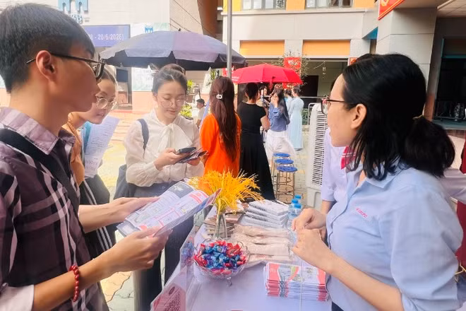 Trong khuôn khổ Tuần lễ việc làm, sinh viên được tiếp cận quy trình tuyển dụng thực tế tại doanh nghiệp.