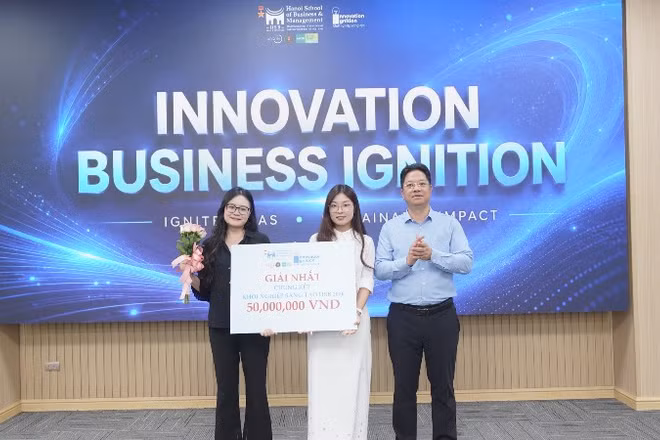 Giải Nhất cuộc thi được trao tặng Dự án WeMom: Nền tảng công nghệ hỗ trợ chăm sóc sức khỏe sinh sản cho phụ nữ. 