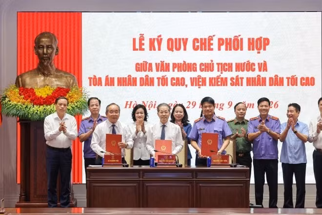 Lễ ký Quy chế phối hợp giữa Văn phòng Chủ tịch nước và Tòa án nhân dân tối cao, Viện Kiểm sát nhân dân tối cao. (Ảnh: CTV)